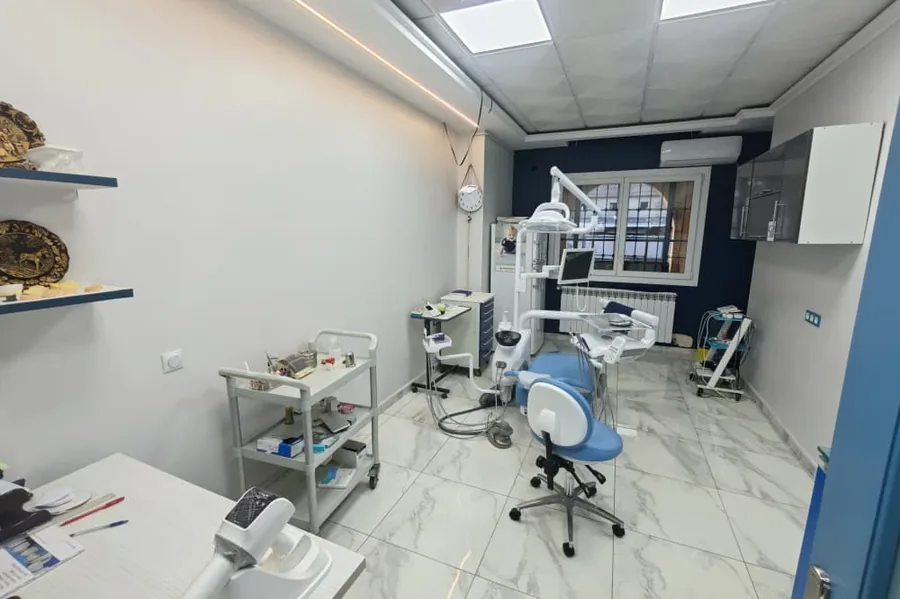 Salle de soin du cabinet dentaire Dr Ait Mammar